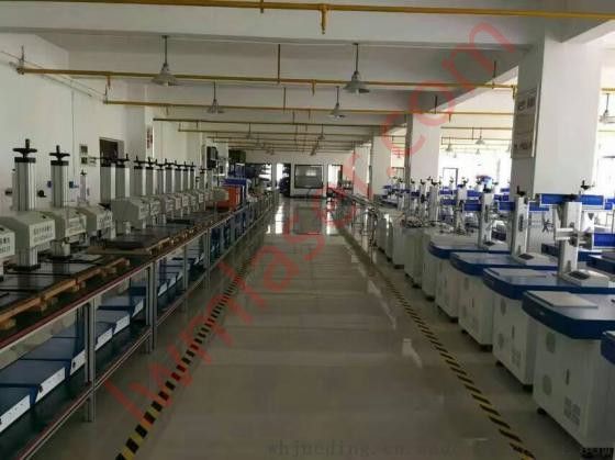 激光打標機展示區(qū)